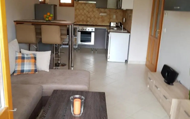 Napsugár Apartman