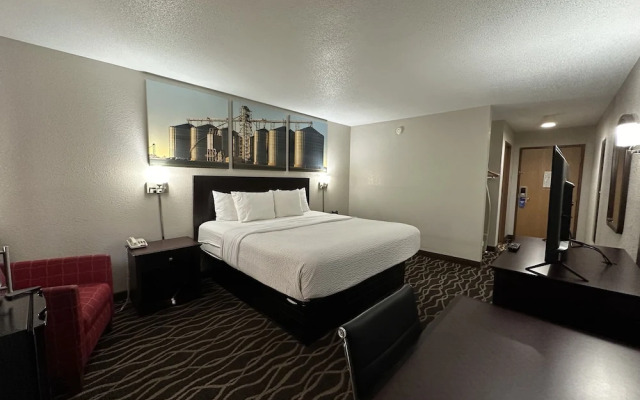 Days Inn & Suites by Wyndham Casey