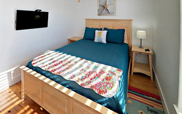 802 The Commons