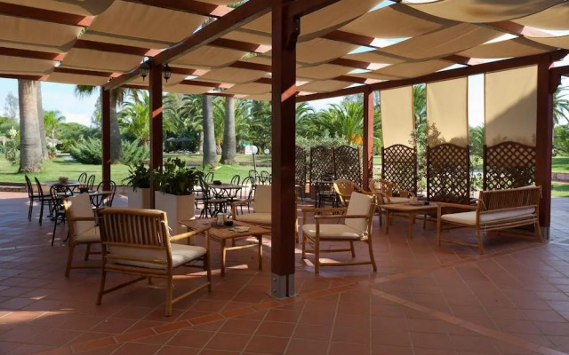 The Residence Baia delle Palme