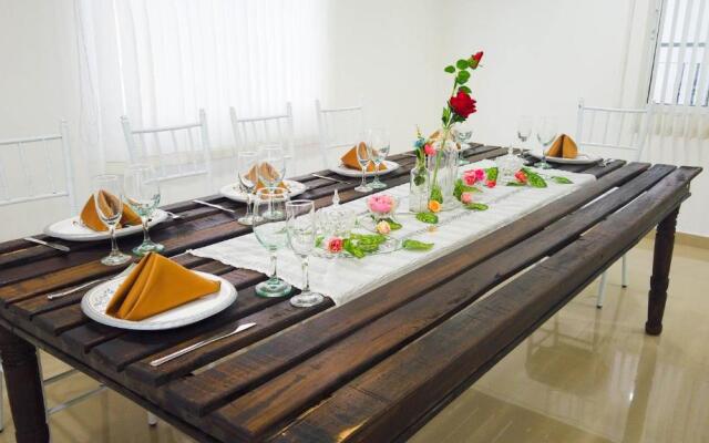Hotel Parque De Los Novios Inn