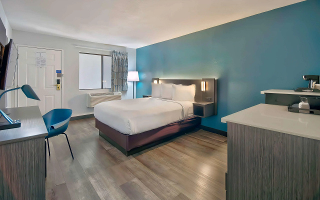 Studio 6 Suites Lawndale, CA – South Bay