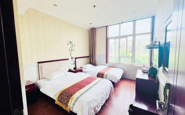Jinhe Business Hotel(成都金河商务宾馆（成都双流国际机场海滨城店）)