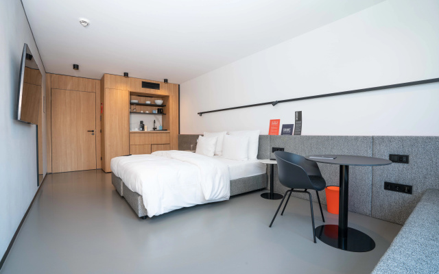 GREFIS Hotel