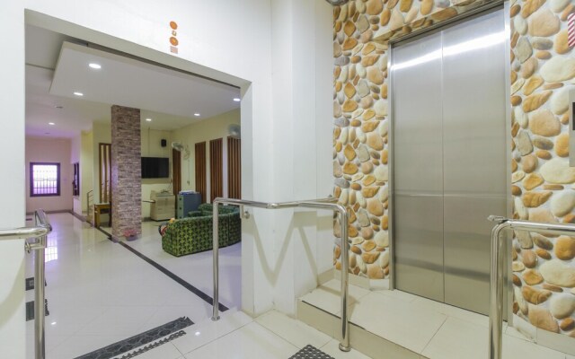 RedDoorz @ Kampung Bintang