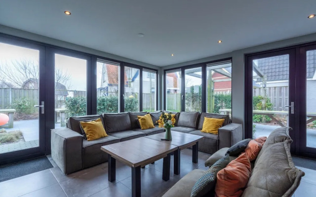 Spacious 22 Persons Holiday Home in Callantsoog