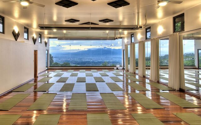Pura Vida Retreat & Spa