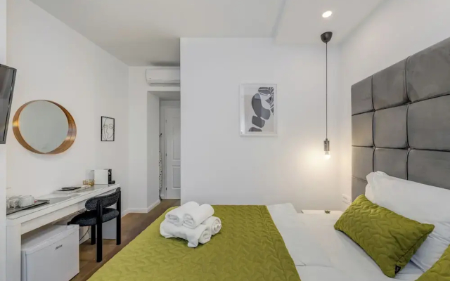 Finn Luxury Rooms