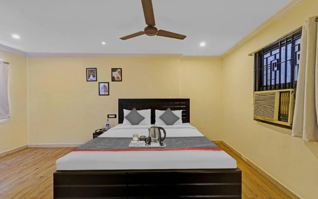 OYO Townhouse 1090 Fantasea Hotels