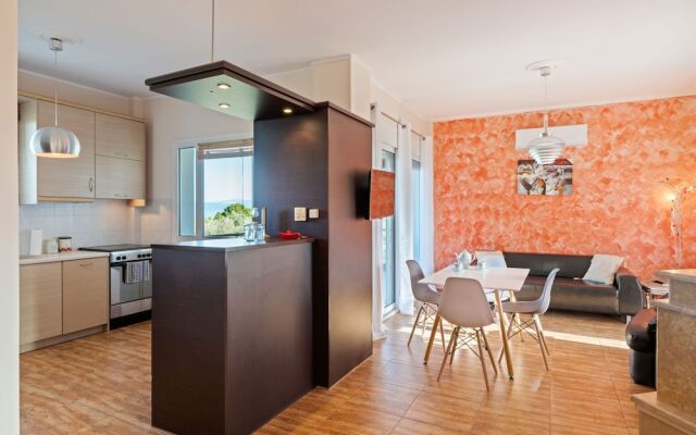 Inviting Holiday Home in Chalkida with Terrace