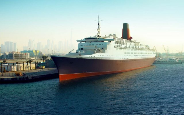 Queen Elizabeth 2