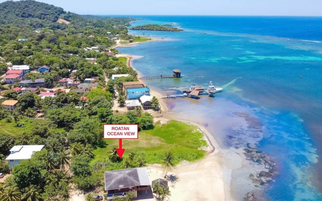 Roatan Ocean View- 2nd Floor 2 Bedroom Apts by RedAwning