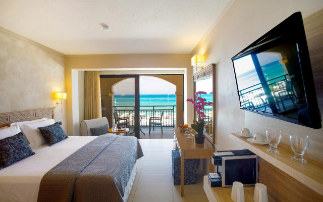 Atlantis Beach Hotel