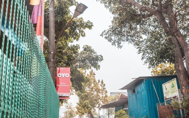 Amira Guest House by OYO Rooms