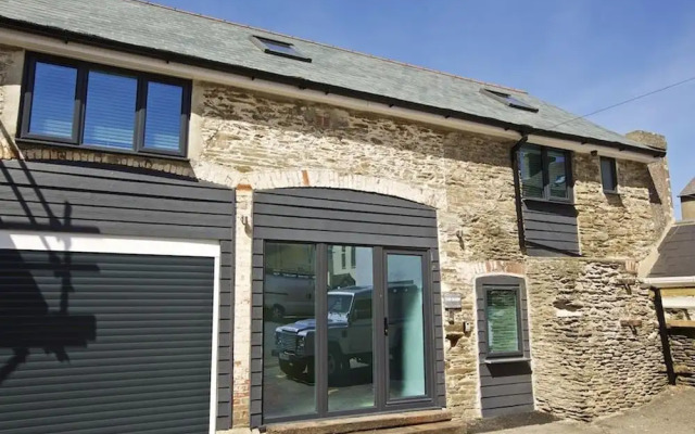 The Barn, 20 At The Beach