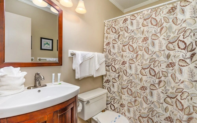 Sea Oaks 208