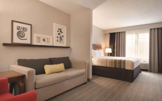 Country Inn & Suites by Radisson, Valparaiso, IN