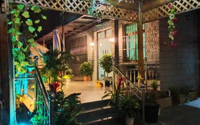 Shanghai Xiangjian Huashe Homestay