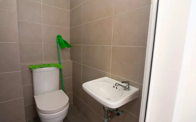 Lux Dpristine 3BR Home w Views, 5mins to Legoland