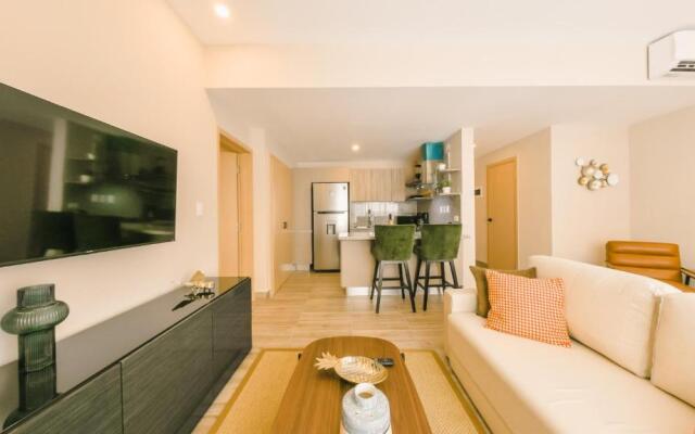 Fully Serviced Apartment at Regatta Living II - 703