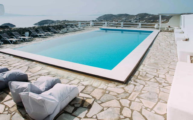 Mykonos Supreme Comfort Suites & Villas