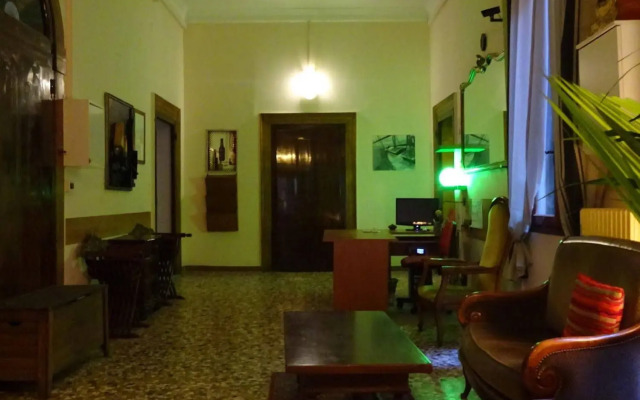 Youth Venice Palace