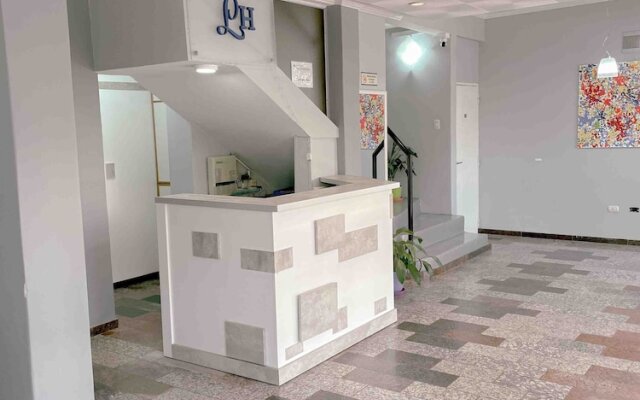 Luar Hotel