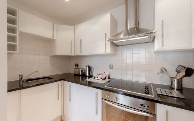 Roomspace Serviced Apartments - Groveland Court