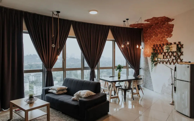 Regalia Residence Suite by Stay Hub