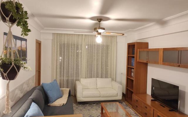 Kaixo Salegi Piso centro 2h+Salon+2wc+Parking