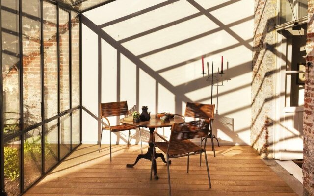 BB Alphabet Luxury Guesthouse And Art Gallery