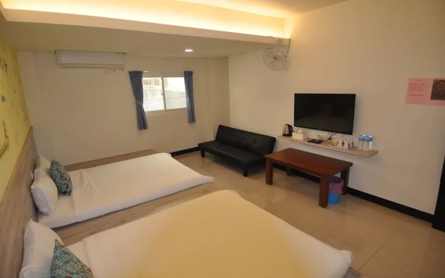 Han Yay Bay Hotel