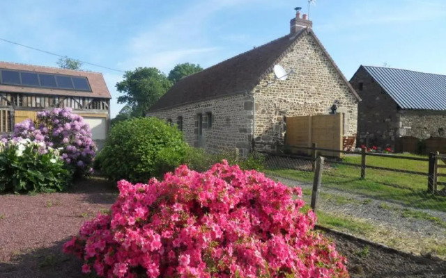 Gîte la Baroche-Sous-Lucé, 3 Pièces, 5 Personnes - Fr-1-497-7