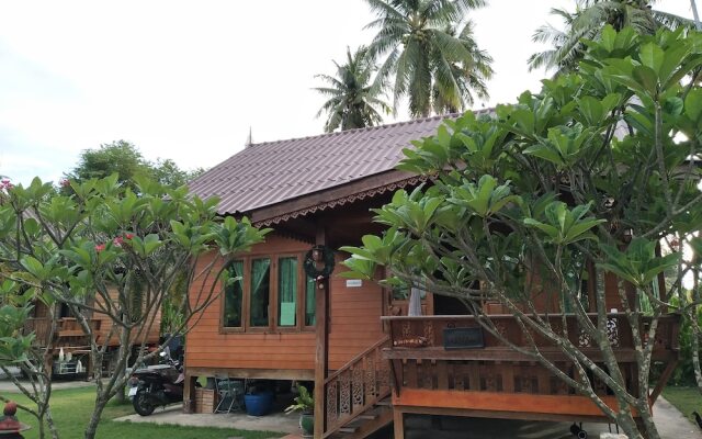 Yoo Sabai Resort