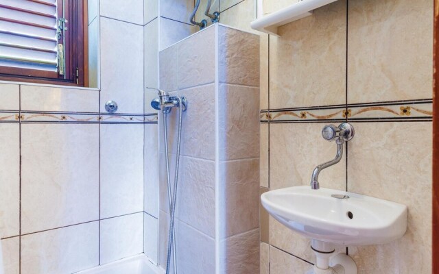 Stunning Home in Jadranovo With Wifi and 7 Bedrooms