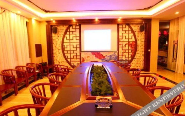 Lanjing Homestay (Kaili Miao Dong Ethnic Park)
