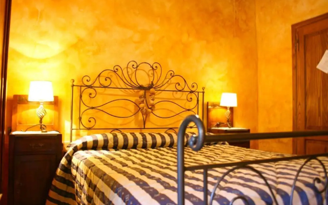 Wonderful private villa for 16 people with WIFI, private pool, TV and parking