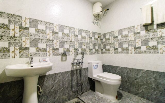 OYO 26990 Hotel Ivory Grande