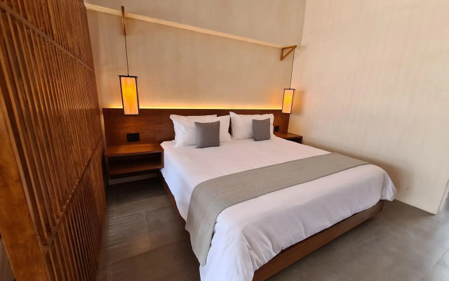 Hive Cancun by G Hotels