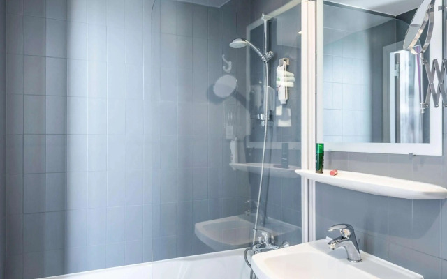 ibis Styles Asnieres Centre Hotel
