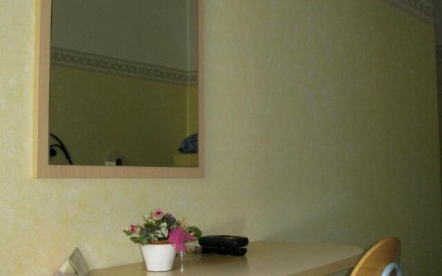 Hotel Holiday