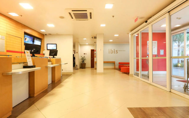 ibis Montes Claros Shopping