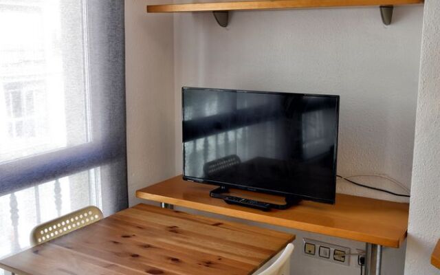 Apartamentos Vela y Serna - WONDERSTAYS