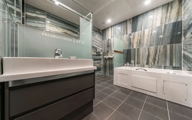 Yangju Latte Drive-in Hotel