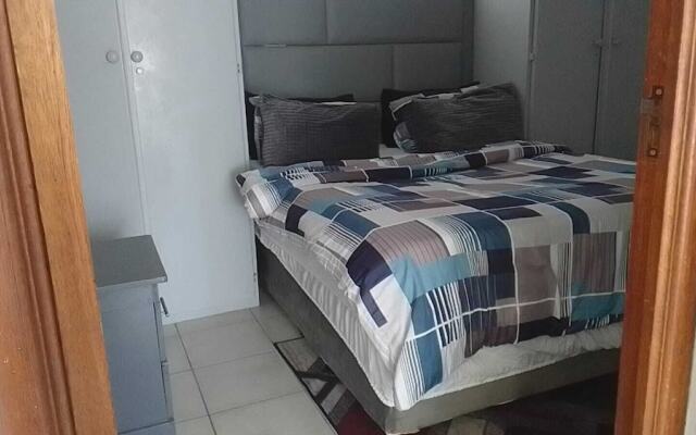 One Bedroom Unit In Central Sandton
