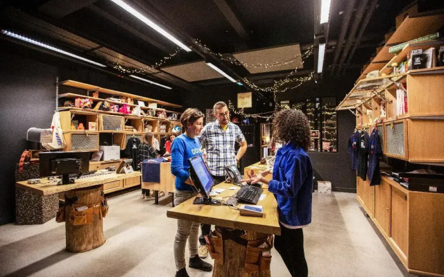 Mob Hotel Paris les Puces