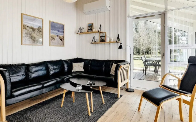 5 Person Holiday Home in Jerup-by Traum