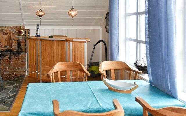 6 Person Holiday Home in Vestnes