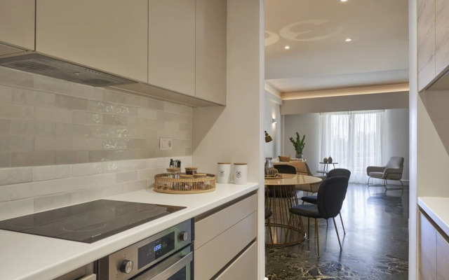 Chic n Bright 3Bd Apt with Hilton View
