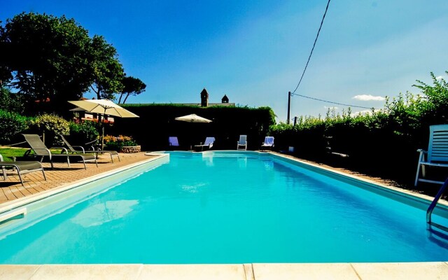 Traditional Apartment Beatrice